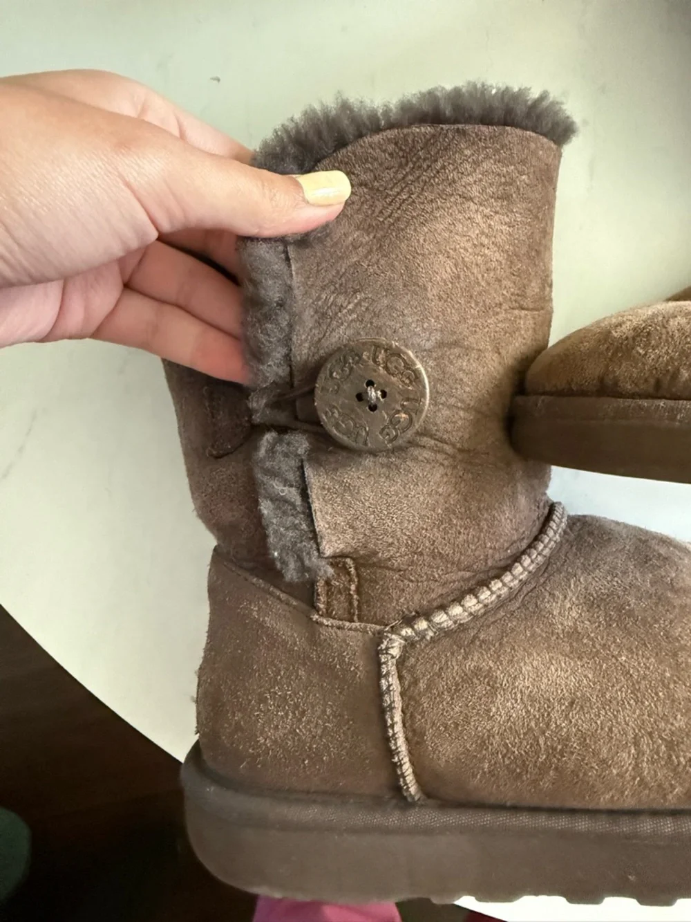 Vintage Ugg Bailey Button